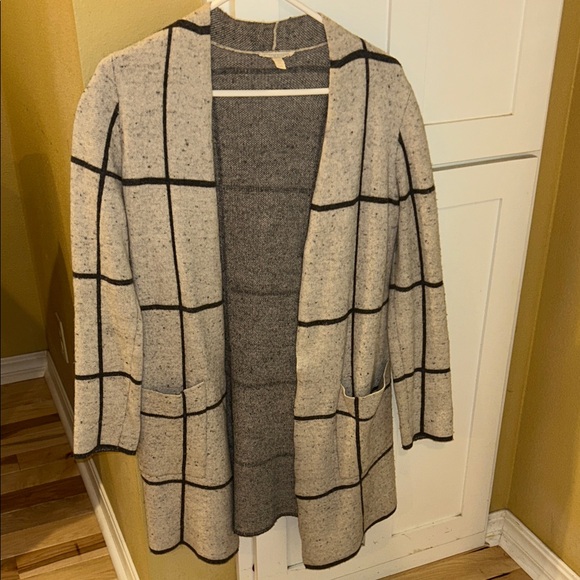 Eileen Fisher Beige and Black Grid Blazer - Picture 3 of 5